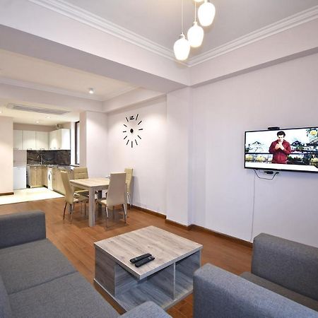 Luxury Apartment Just Near Republic Square #7 Erevan Exterior foto